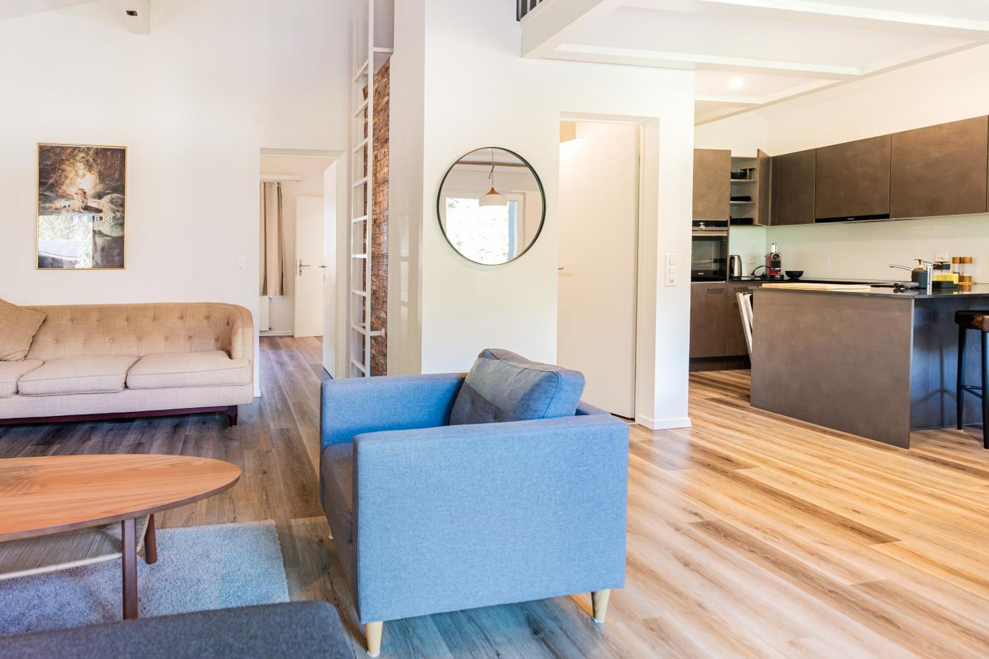 Unique Penthouse With Gallery And Mountain View 칸더슈텍 외부 사진